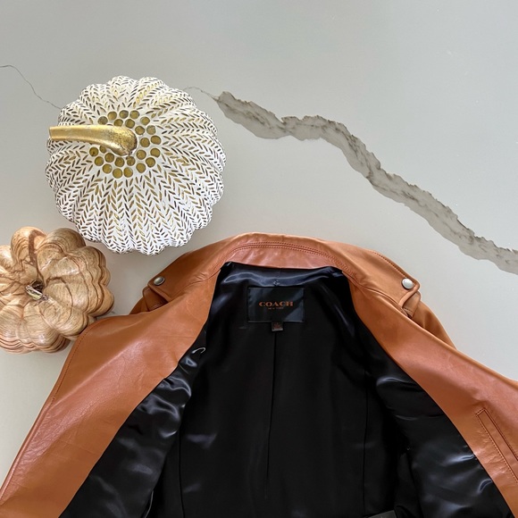 Like New Coach Genuine Lamb Leather Moto Biker Jacket size 0 - Picture 2 of 7